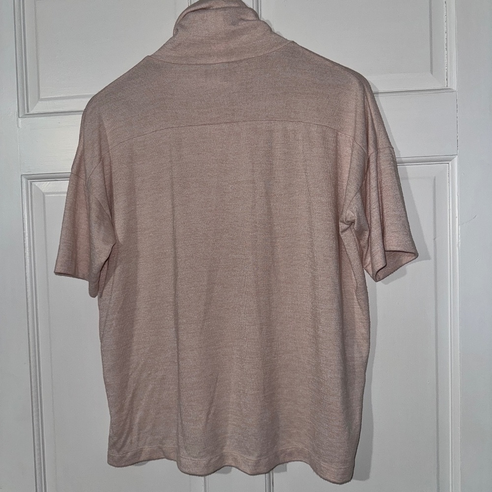 The GAP Pink Short-sleeve Turtleneck - size XS